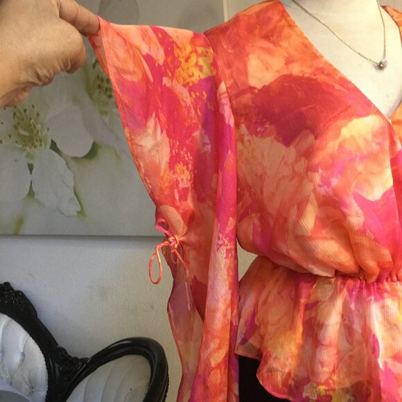 GUESS Printed Blouse Top Long Slit Sleeve Wrapped Ruched Waisted Chiffon S - Picture 6 of 11